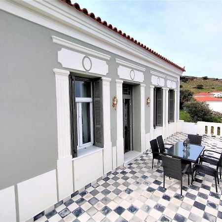 Spiti Sea View Neoclassical House In Steniaí Exterior photo